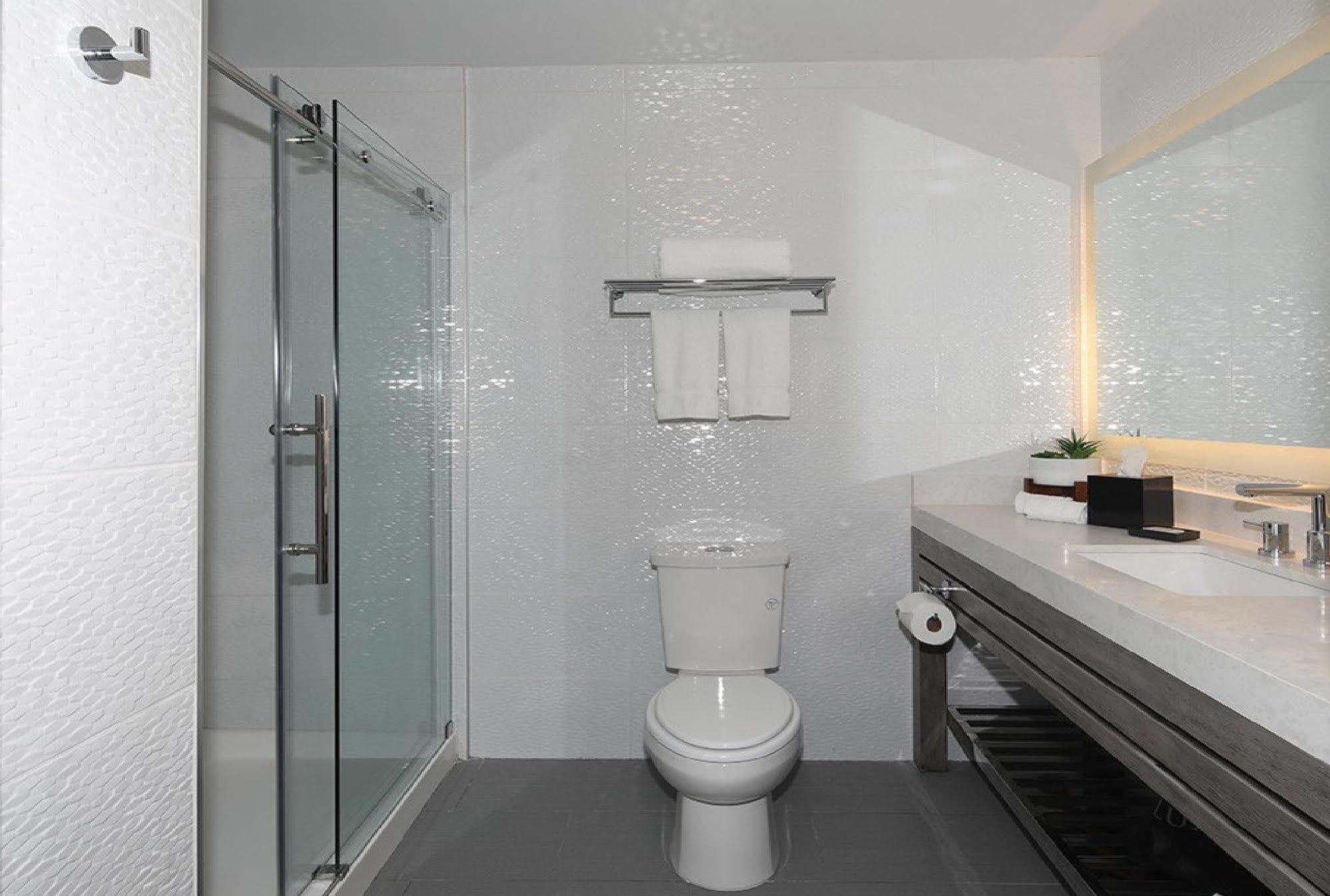 Hotel Lexen - Hollywood 2*
